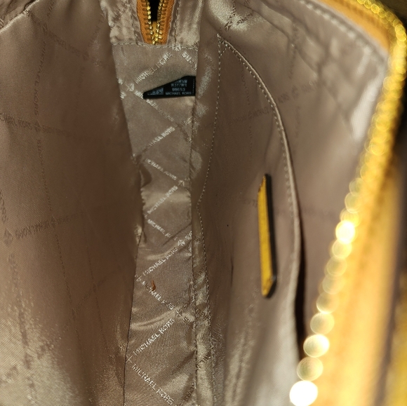 Michael Kors Jet Set Crossbody Goldenrod - Picture 4 of 7
